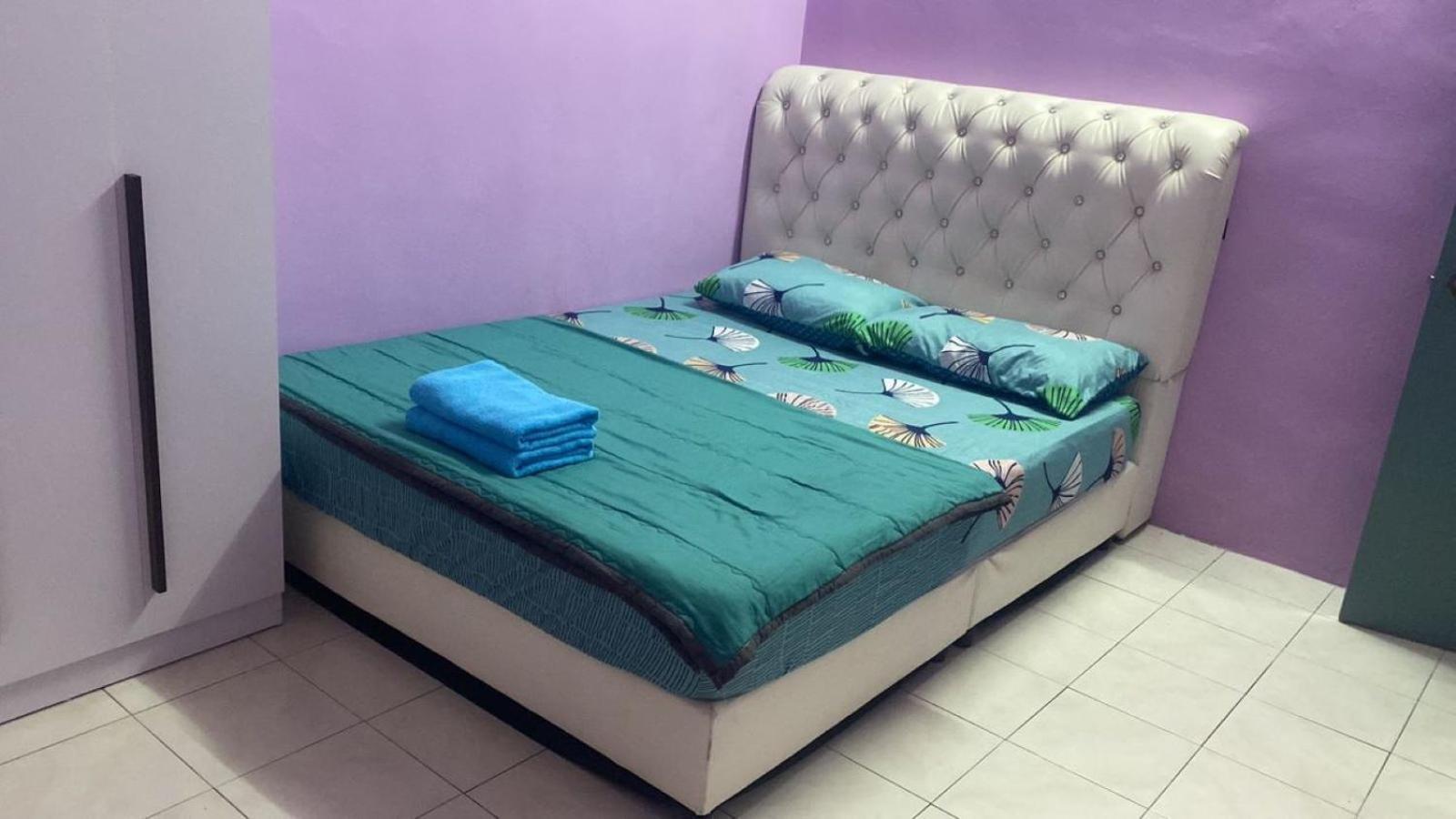 Mylittle Homestay Танджунг Малим Екстериор снимка